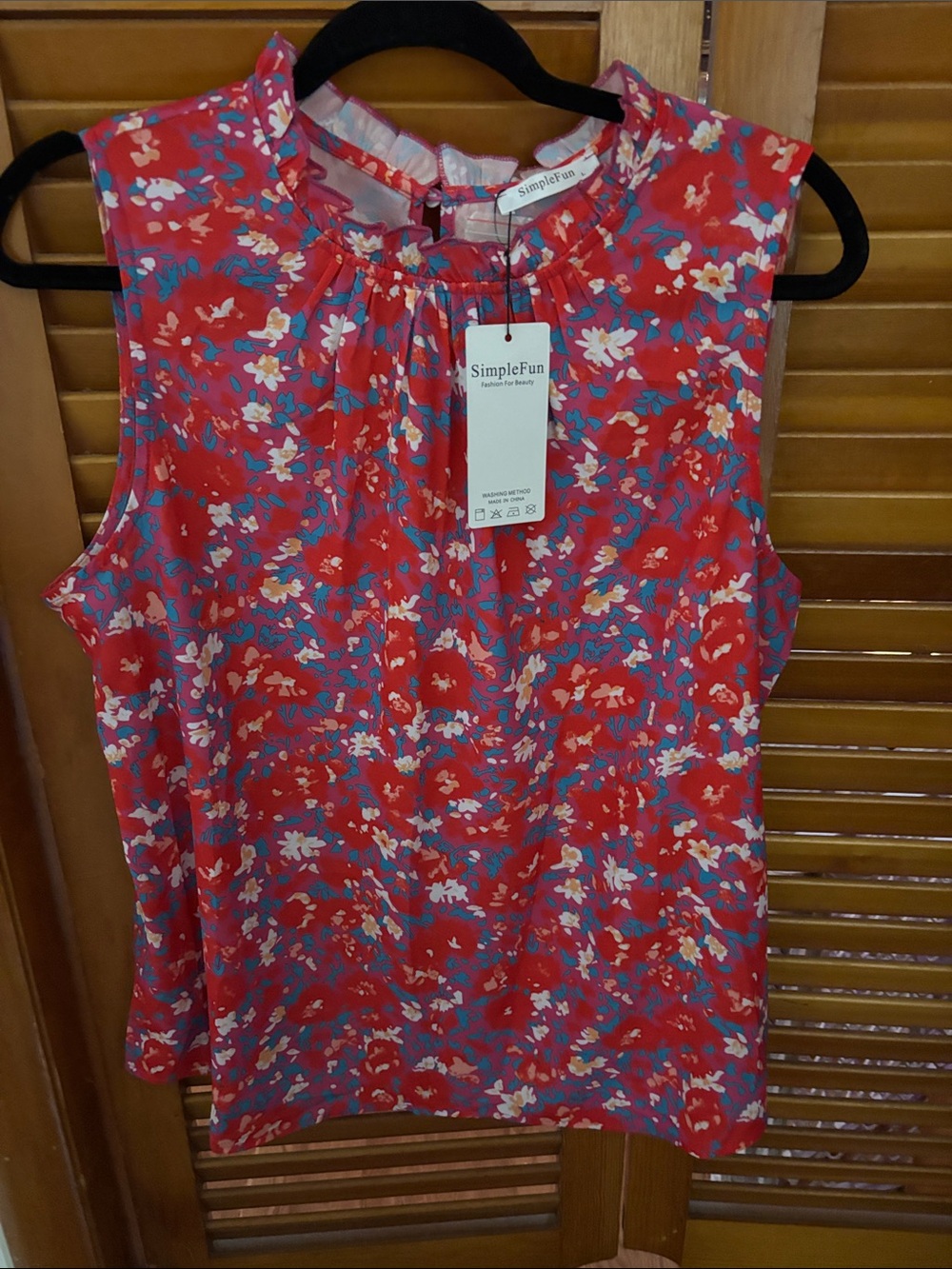 SimpleFun Pink-Red Floral Sleeveless Ruffled-Trim Top